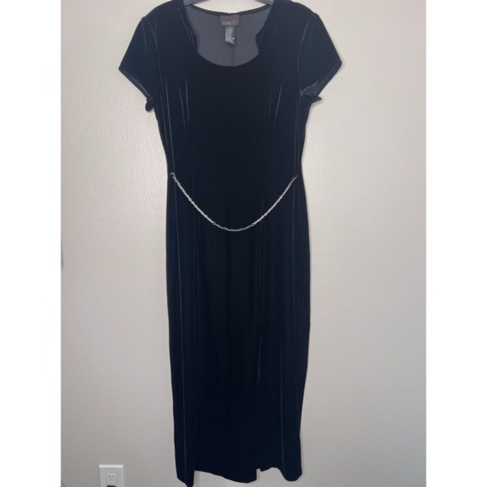Scarlett‎ Black Velvet Short Sleeve Midi Dress Chain Accent Size 13 14